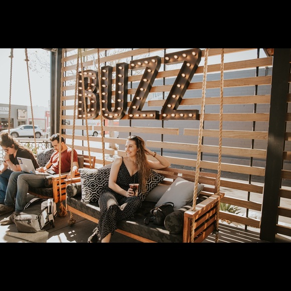 Meet your Posher, Anna! ♡ - Picture 10 of 11